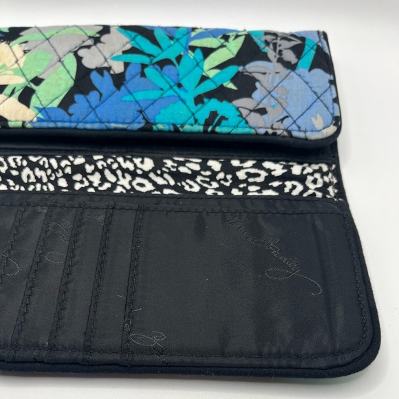 Vera Bradley Camofloral Blues Greens Trifold Wallet - Picture 5 of 6